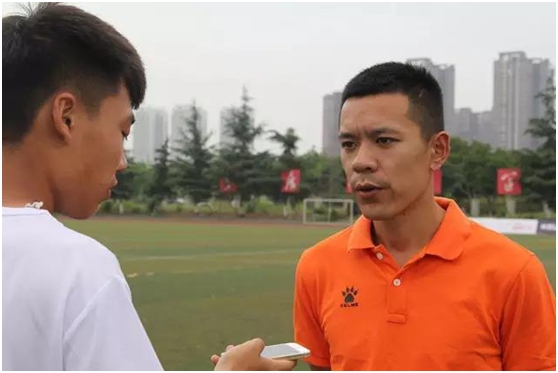 高徒出自名师,职业派学院派教练争锋一球城名