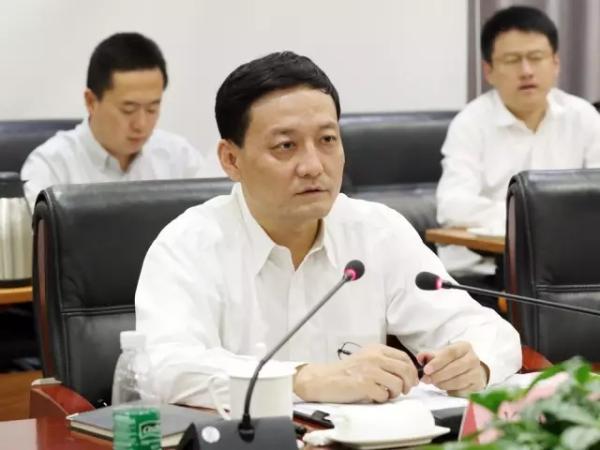 肖亚庆调研中国航发:航空发动机核心技术是买