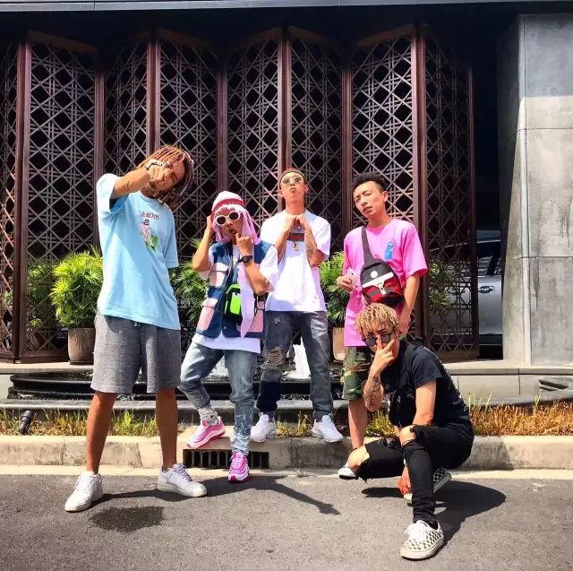 中国有嘻哈:从乐手到金主到爱奇艺,每张脸上都