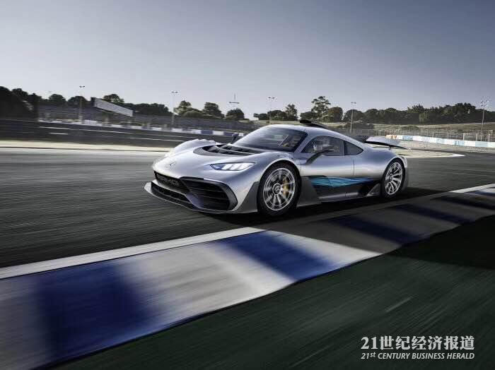 奔驰的F1赛车获准上路,售价230万欧元!|奔驰|欧