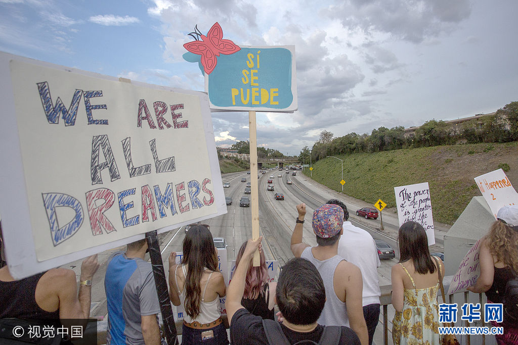 ACA计划 小男孩举牌抗议(组图)|举牌|特朗普|入境