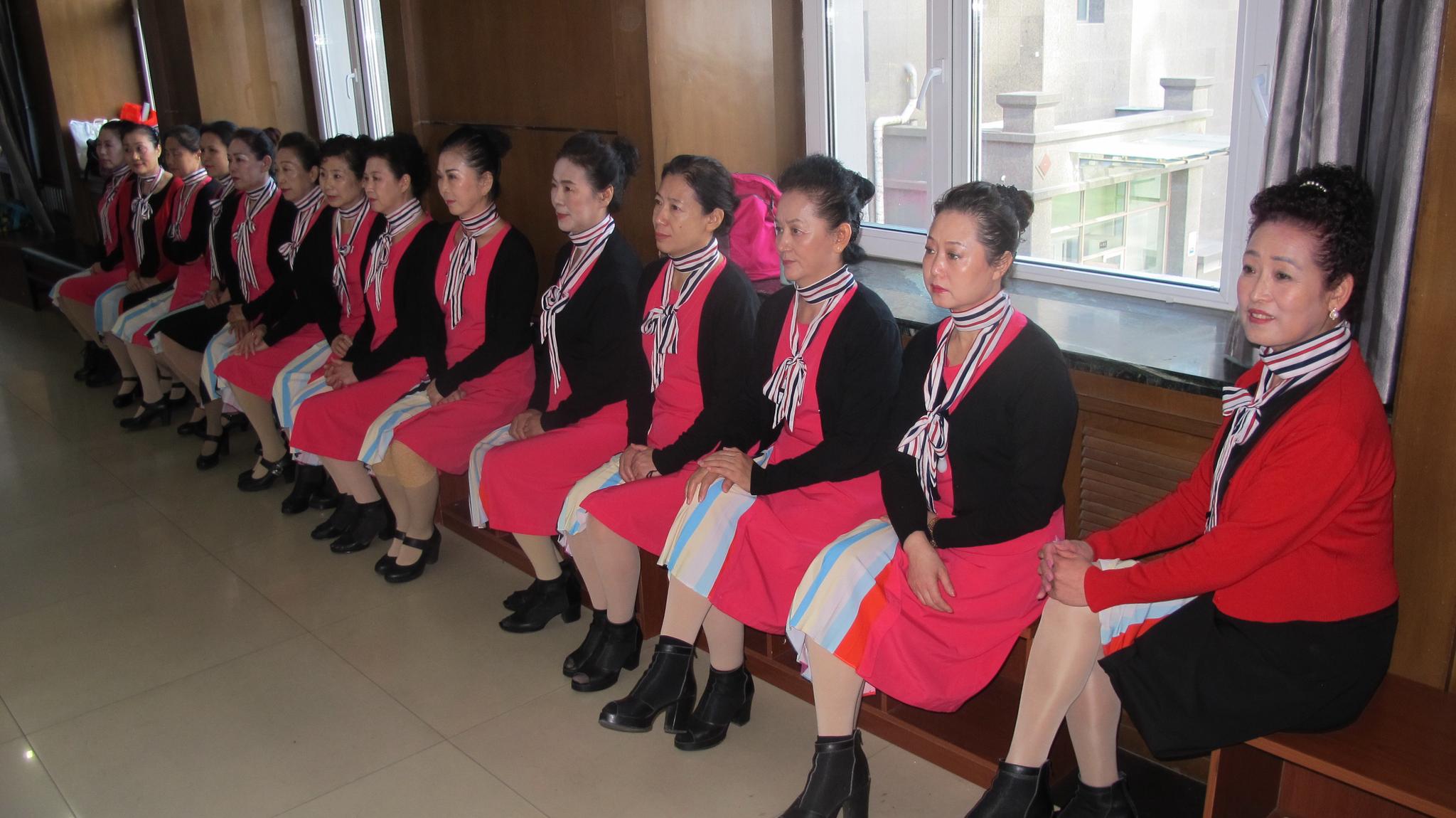 50岁零基础学模特、市老年大学最火老师、教