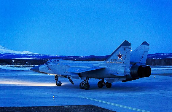 米格-31:曾追得美军传奇黑鸟到处跑