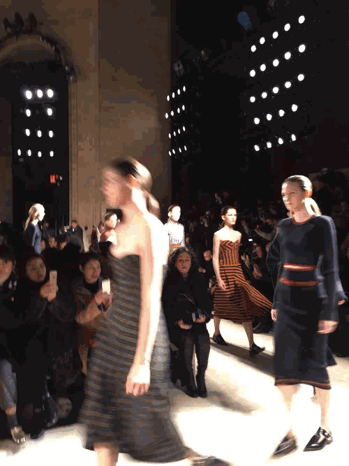 来星摩尔秋冬时装周,可触摸的时尚——absolute fashion——是不容