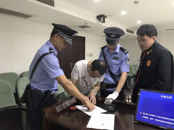 男子酒后连砸16辆车 因寻衅滋事罪被判十个月