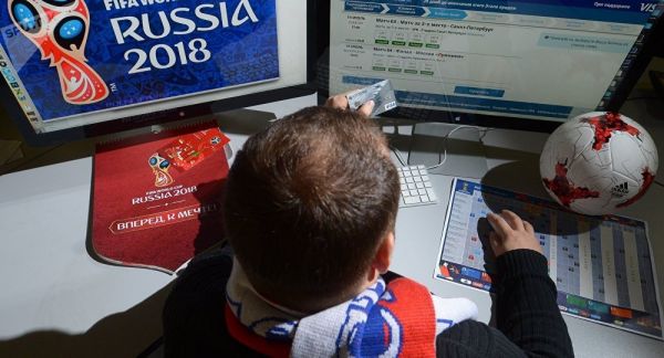 俄罗斯世界杯太受欢迎!FIFA官网因门票销售走