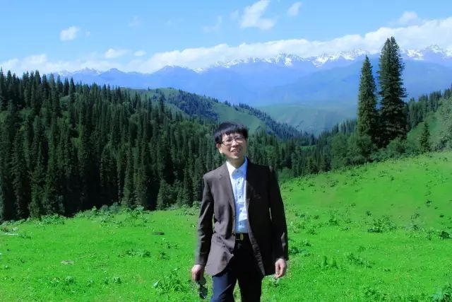 他们的诗歌是数学老师教的!深中有一位老师亮