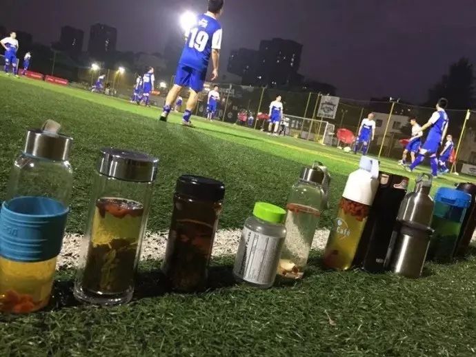 马云开球!琼中女足和蚂蚁叔叔们的比赛结果出