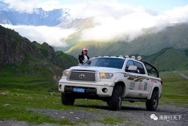 越26个国家,他把女儿从中国送到美国念书!这个