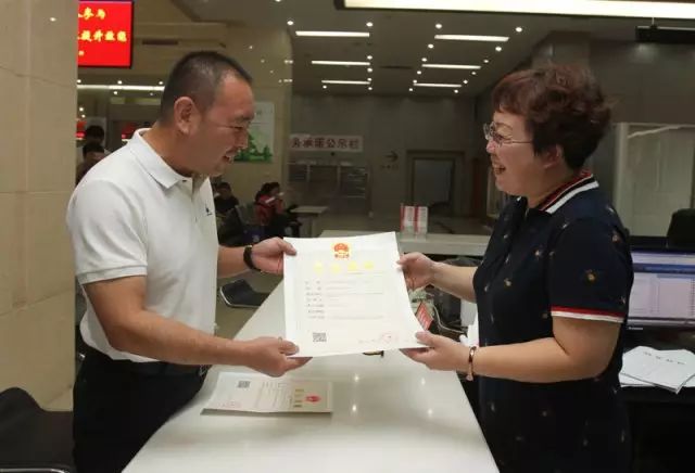 石家庄人口登记_石家庄火车站图片(3)