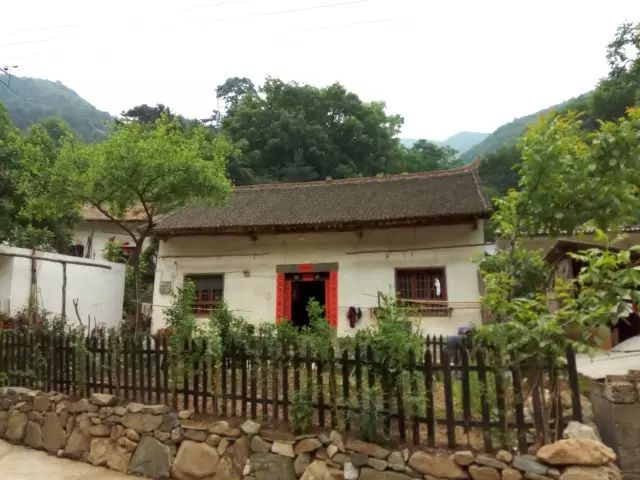 石船沟村,是蓝田县最边远的贫困山村,是陕西省第一批传统古村落,也是