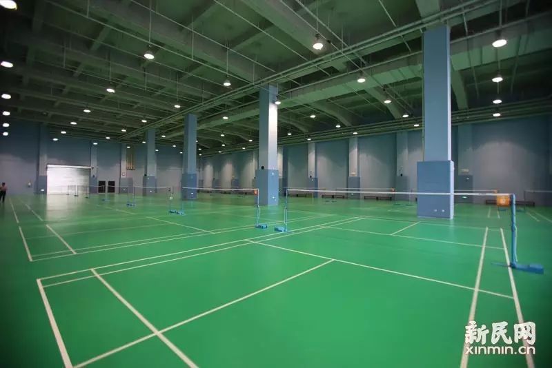 在屋顶上踢球啥感觉?多图揭秘今天开放的静安