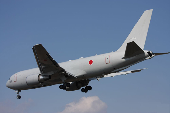 资料图：日本KC-767空中加油机