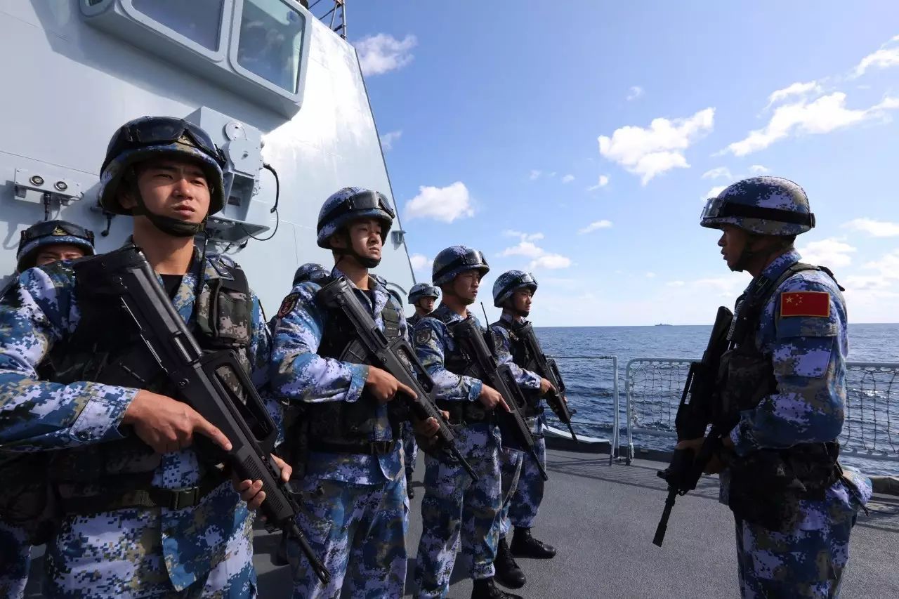 实战开训 海军陆战队红蓝对抗战火起 - 中国军网