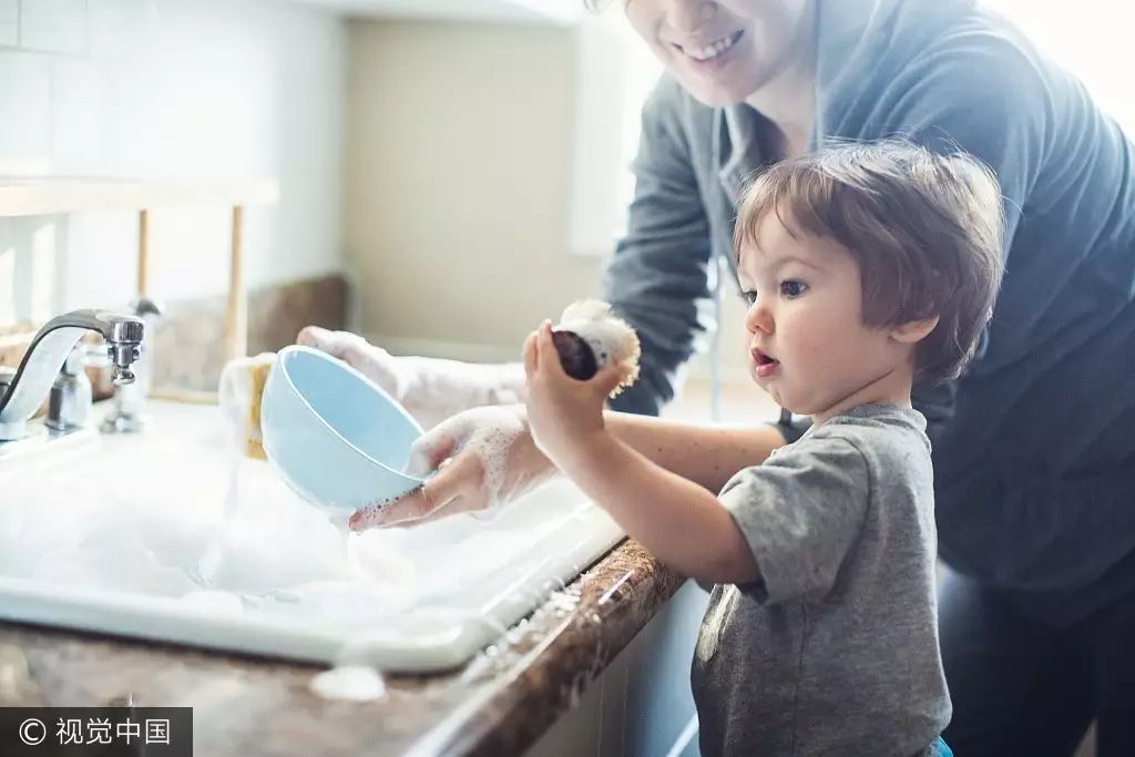 中国式父母，正在用付出毁掉下一代