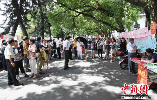 资料图:相亲会 刘可耕 摄