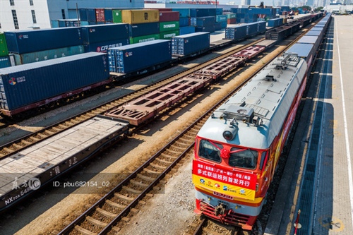 深圳首发至喀什货运班列 多式联运提升一带一