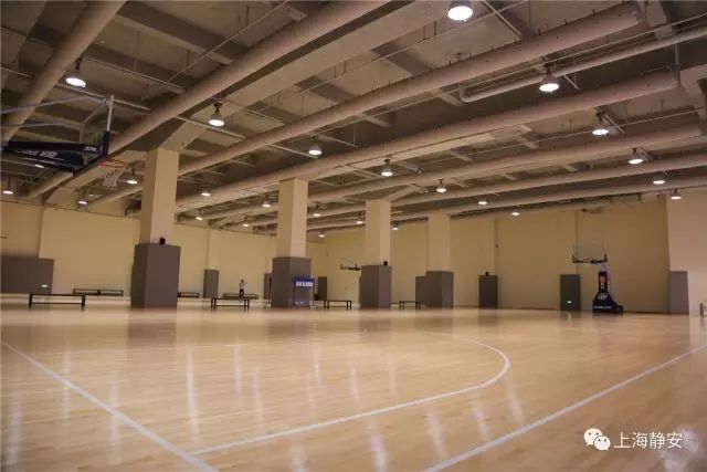 【提示】屋顶有个足球场!静安体育中心试营业