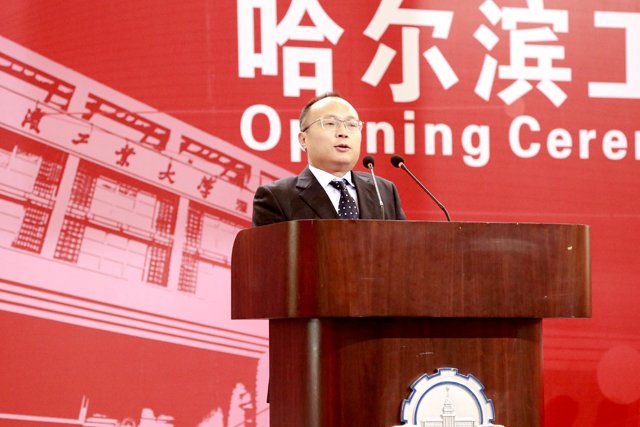 任子行董事长_任子行接光纤照片