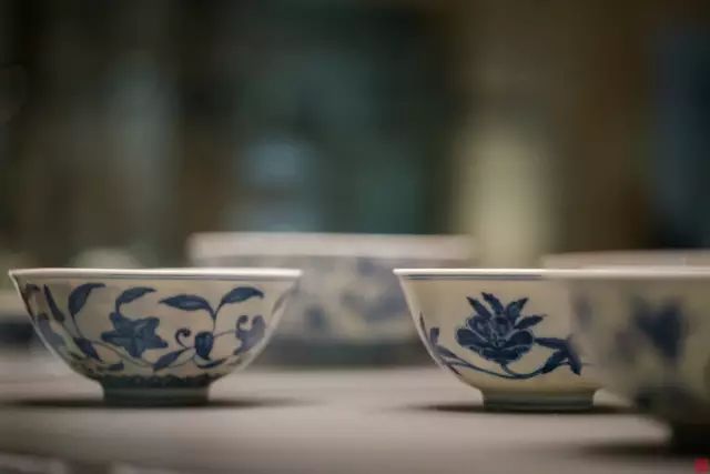 һ������Ӣ���޸����һ����ӵ�п���̨���ʹ��Ĵ����ղأ�