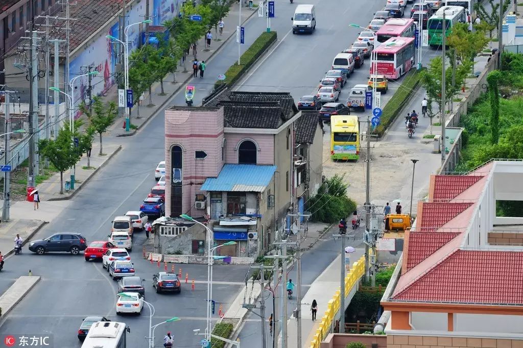 上海最牛钉子户拆迁拉锯14年结束,真的拿走