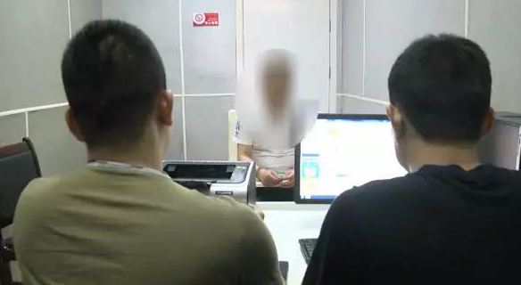 女子在世纪佳缘网上相亲被假警察骗20多万元