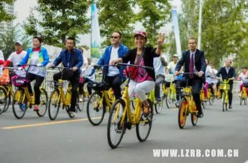 界无车日 市民可免费乘坐水上巴士|里皮|王毅|土