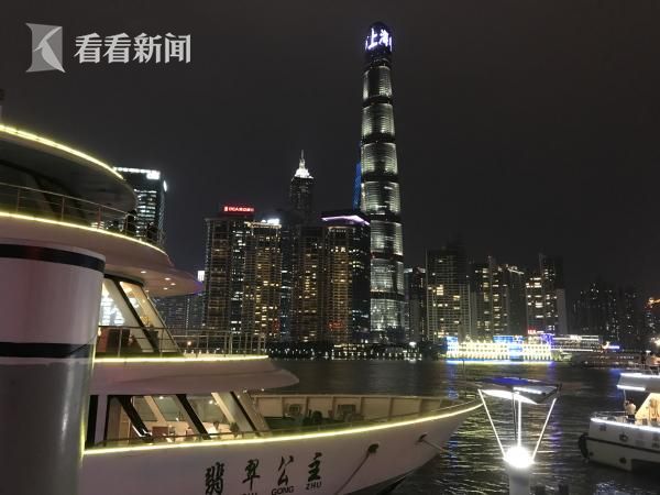 0ea3667c9177388fb04cf8cd349c091b.jpg 记者探营浦江生活节重磅演出 钢琴昆曲书法笛箫能相辅相成吗?