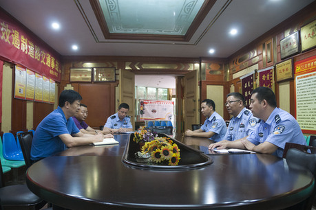 驾驶员严重超员 北碚交巡警约谈碚鑫公司|北碚