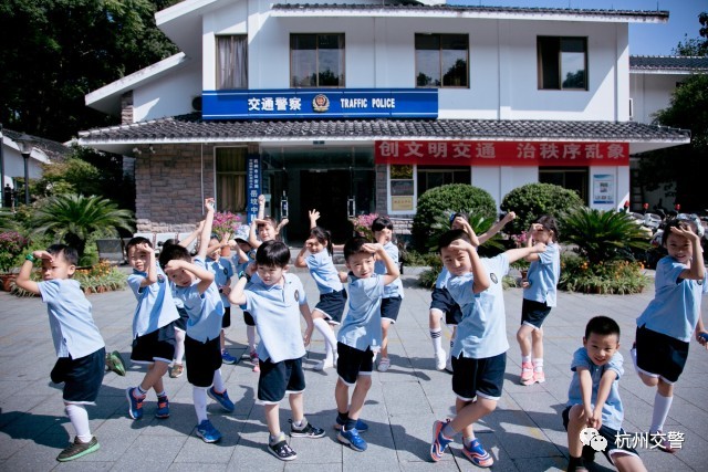plkK-fykywuc8396299.jpg