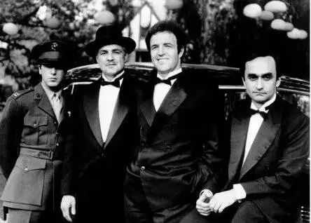 传奇 | 他是《教父》原型,一辈子劣迹斑斑,但至