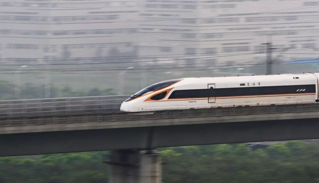 复兴号京沪线开跑350时速 多地新开动车高铁线