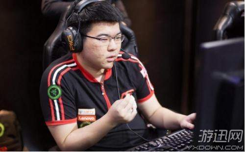 有人欲签韦神进吃鸡战队!女友回应:你又买不