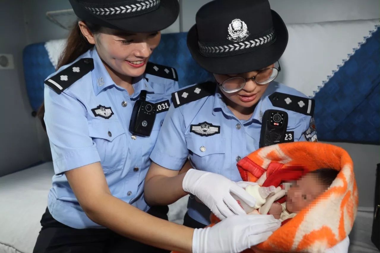 车厢内多看婴儿一眼,铁警破获跨省贩婴案!当时