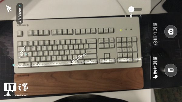 这款苹果ARKit应用火了:能用iPhone屏幕测量物