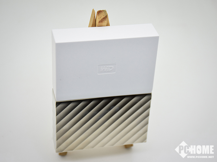 什么拯救我的数据? WD 护照系列移动硬盘评