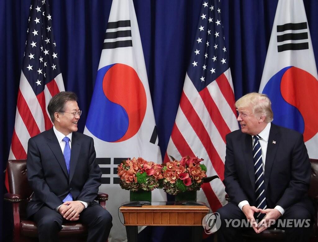韩国总统文在寅与美国总统特朗普在纽约会晤