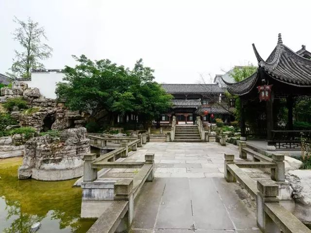 上山徒步两日,人间已是百年|报国寺|峨眉山|旅游