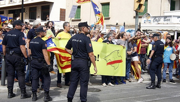 为阻止加泰罗尼亚独立公投 西班牙决定先控制