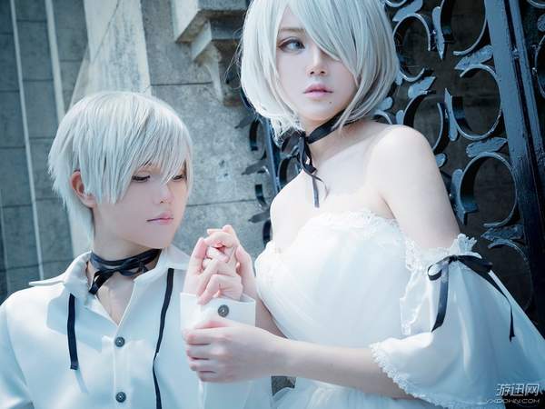 《尼尔:机械纪元》神级COS赏 白衣2B小姐姐韵味十足