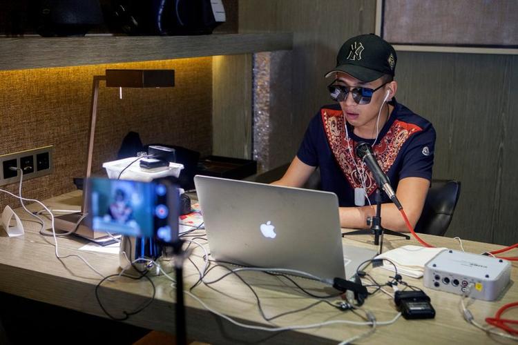 一个人如何拥有百万美元身价?MC 天佑靠的是