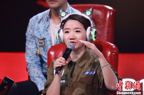 后隐藏身份难琢磨 飞行大咖条条线索似黄渤|黄