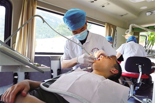 连锁口腔机构受热捧:亿元融资门槛抢医生|融