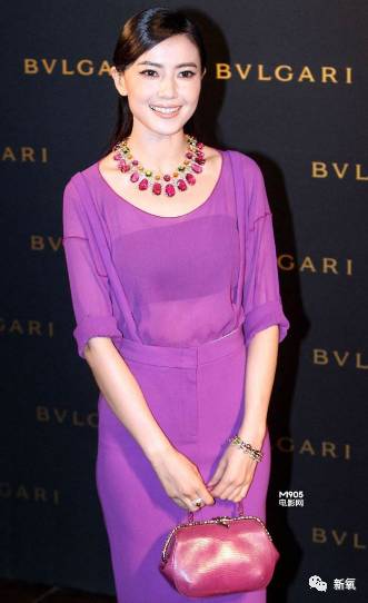 杨幂就因为一件衣服秒杀了小6岁的杨紫!|杨幂