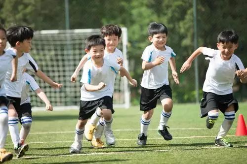 v孩子好了,孩子高中咋反而差了?|人民日报|青少身体潍坊那个图片