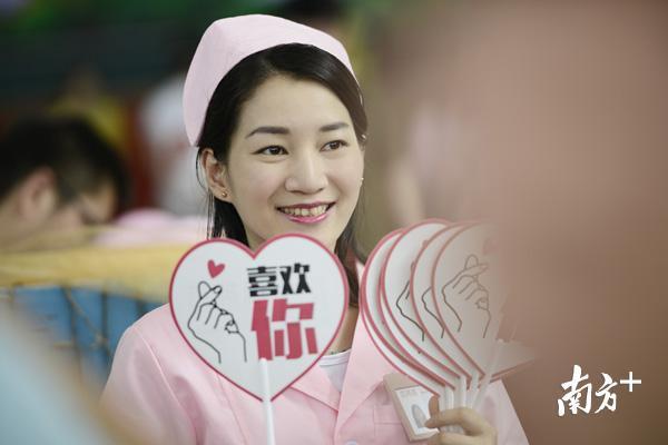 近3000男女东莞观音山觅姻缘,相亲大会助97对