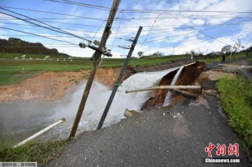 飓风“玛丽亚”在多米尼克已造成至少30人死亡