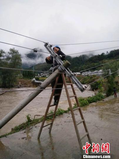 图为陕西平利连降大雨。　平利县官方供图 摄