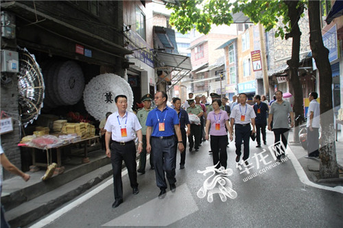 南川区人大常委会视察十九大期间消防安保暨高