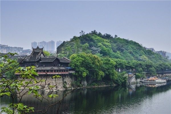 4年后如果还在自贡,你会庆幸自己没有离开这座